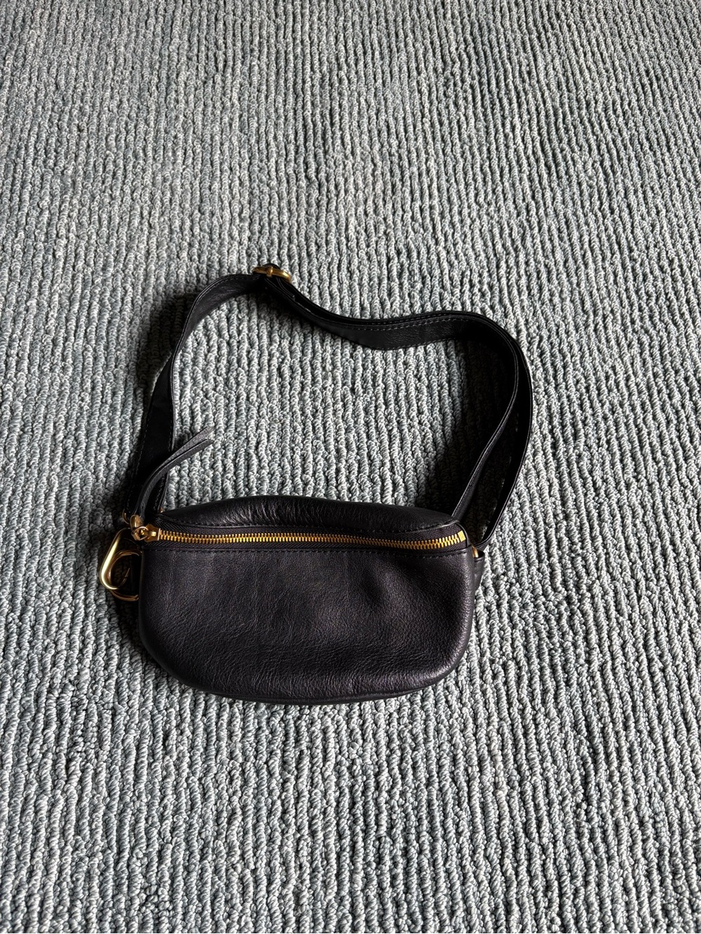 HOBO Fern Belt bag black